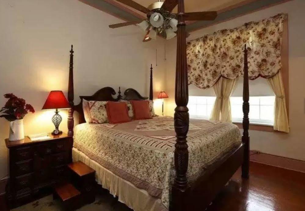 Old Castillo Bed And Breakfast Saint Martinville Экстерьер фото